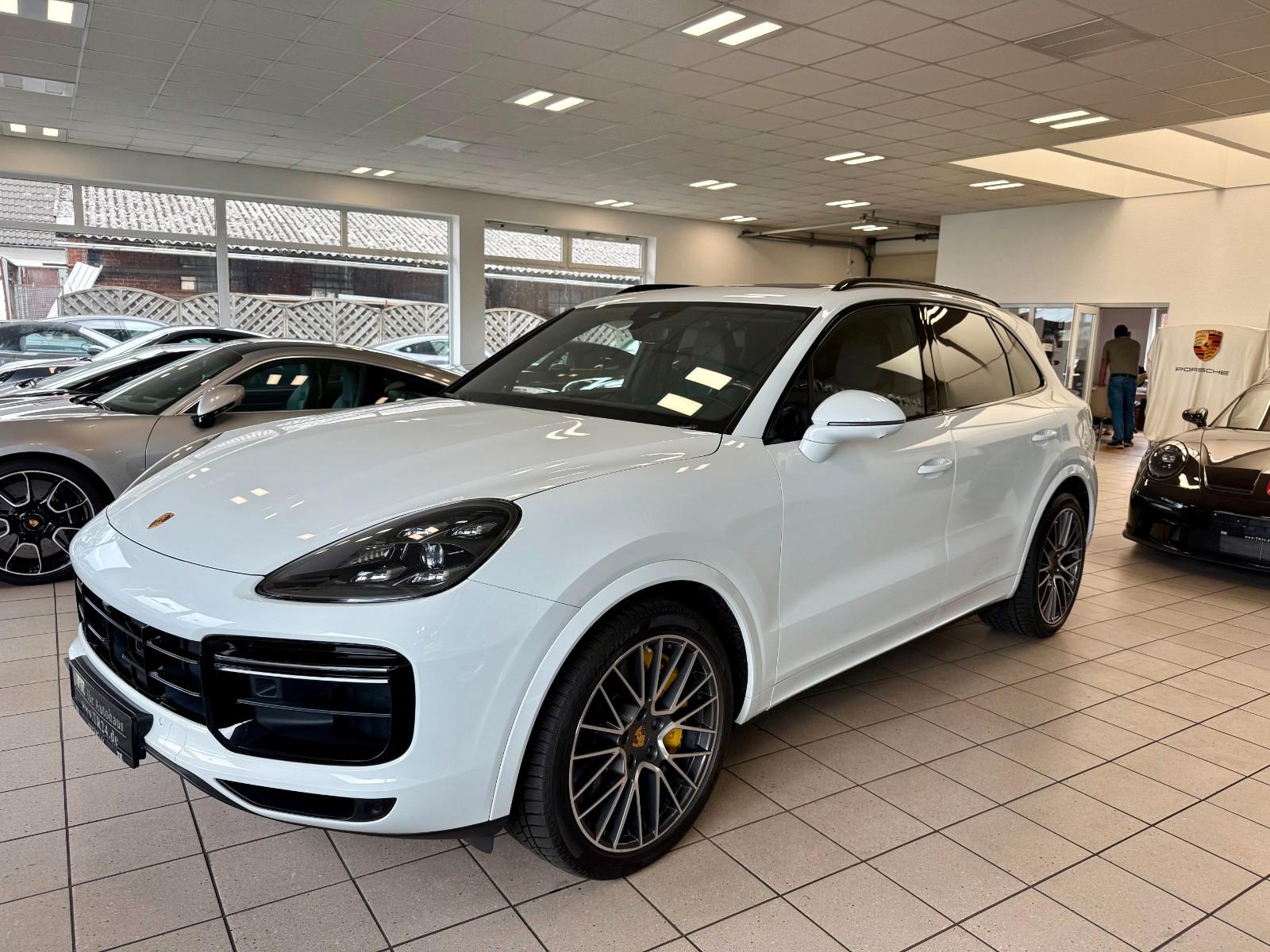 Porsche Cayenne Turbo PCCB/Burmester/ACC/Panorama
