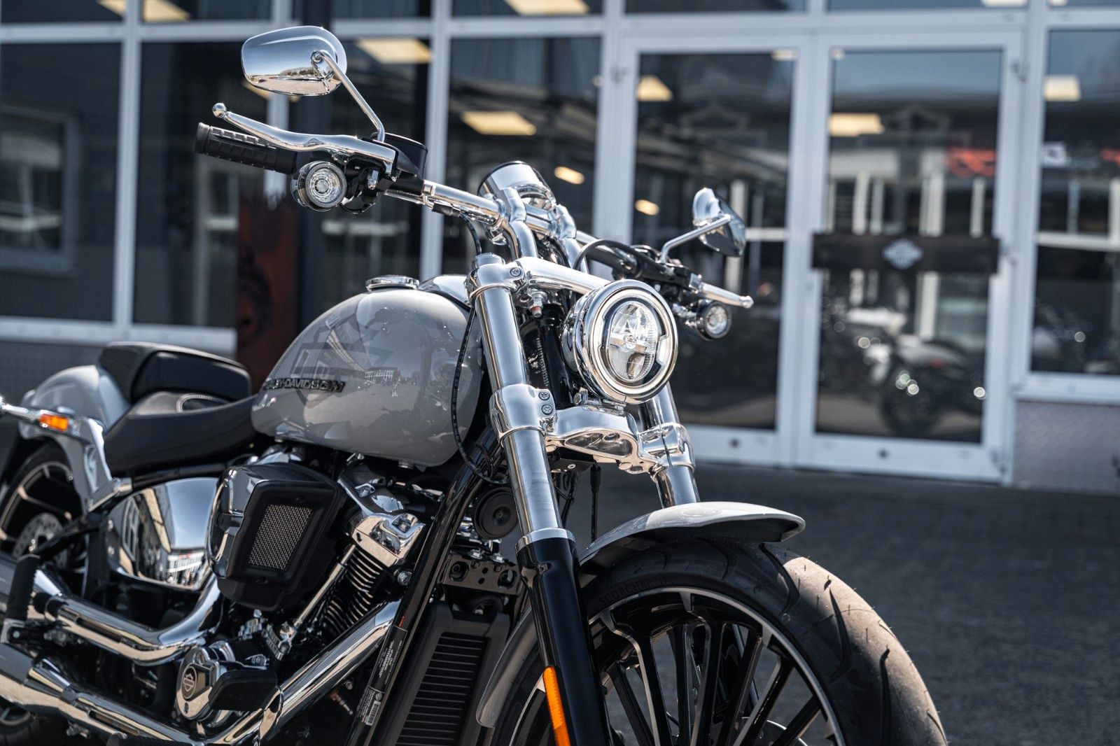 Fahrzeugabbildung Harley-Davidson BREAKOUT FXBR 117 ci - MY25 -Kurzfristig Verfüg.
