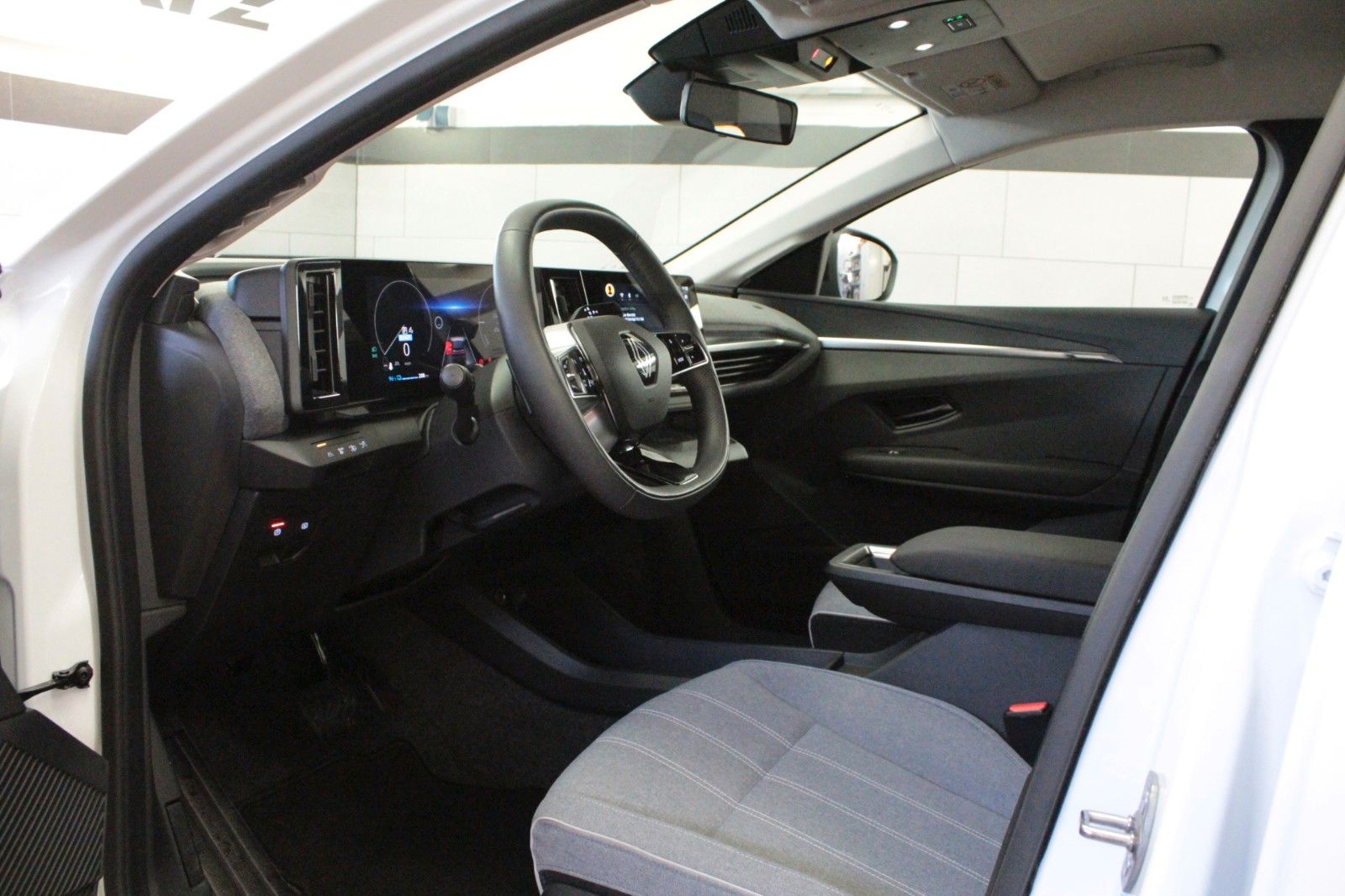 Fahrzeugabbildung Renault Megane E-Tech Electric Equilibre  boost charge