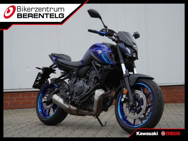 Yamaha MT-07 RM33 *1. Hand*