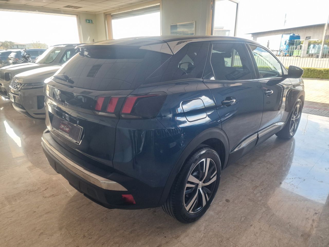 Peugeot 3008 1.5 HDi 130cv Allure 2023 imagem 3