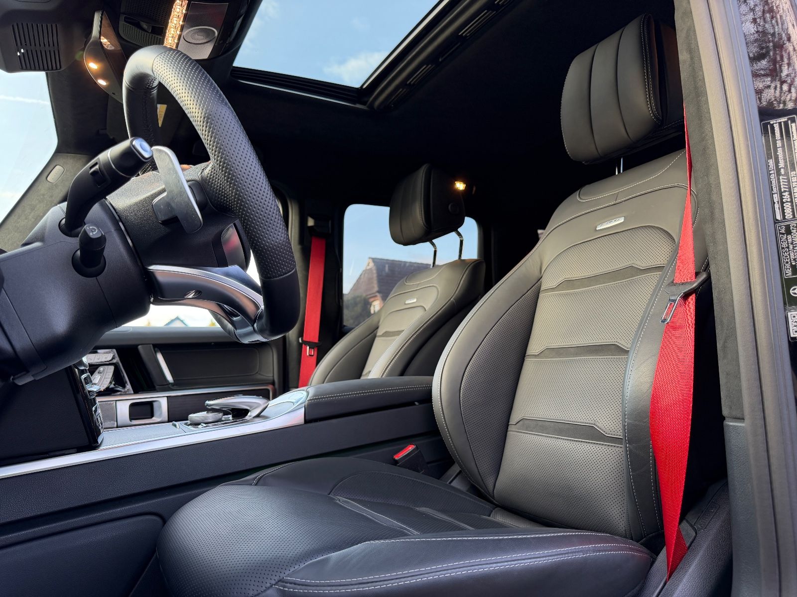 Fahrzeugabbildung Mercedes-Benz G 63 AMG MEMO*BURMESTER*SDACH*ACC*LED*SBELÜFTUNG