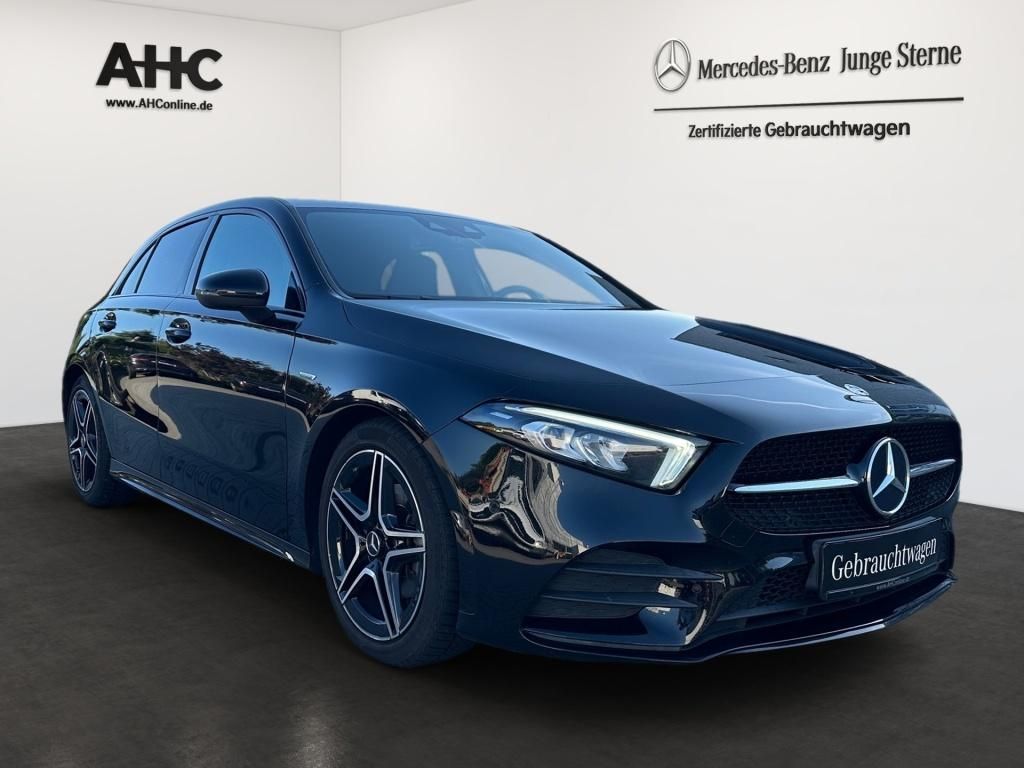 Fahrzeugabbildung Mercedes-Benz A 200 d AMG Night Navi LED SHZ Sound Ambi. Sport
