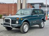 Lada Niva 4x4 Anhängerkupplung-Bügel- 1. Hand - blaue Lada Niva