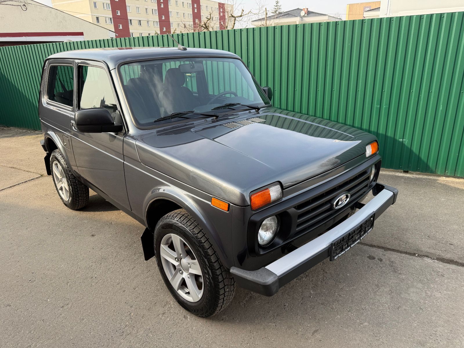 Fahrzeugabbildung Lada Niva "PREMIUM PLUS", KLIMA! SITZHEIZ.! ab SOFORT