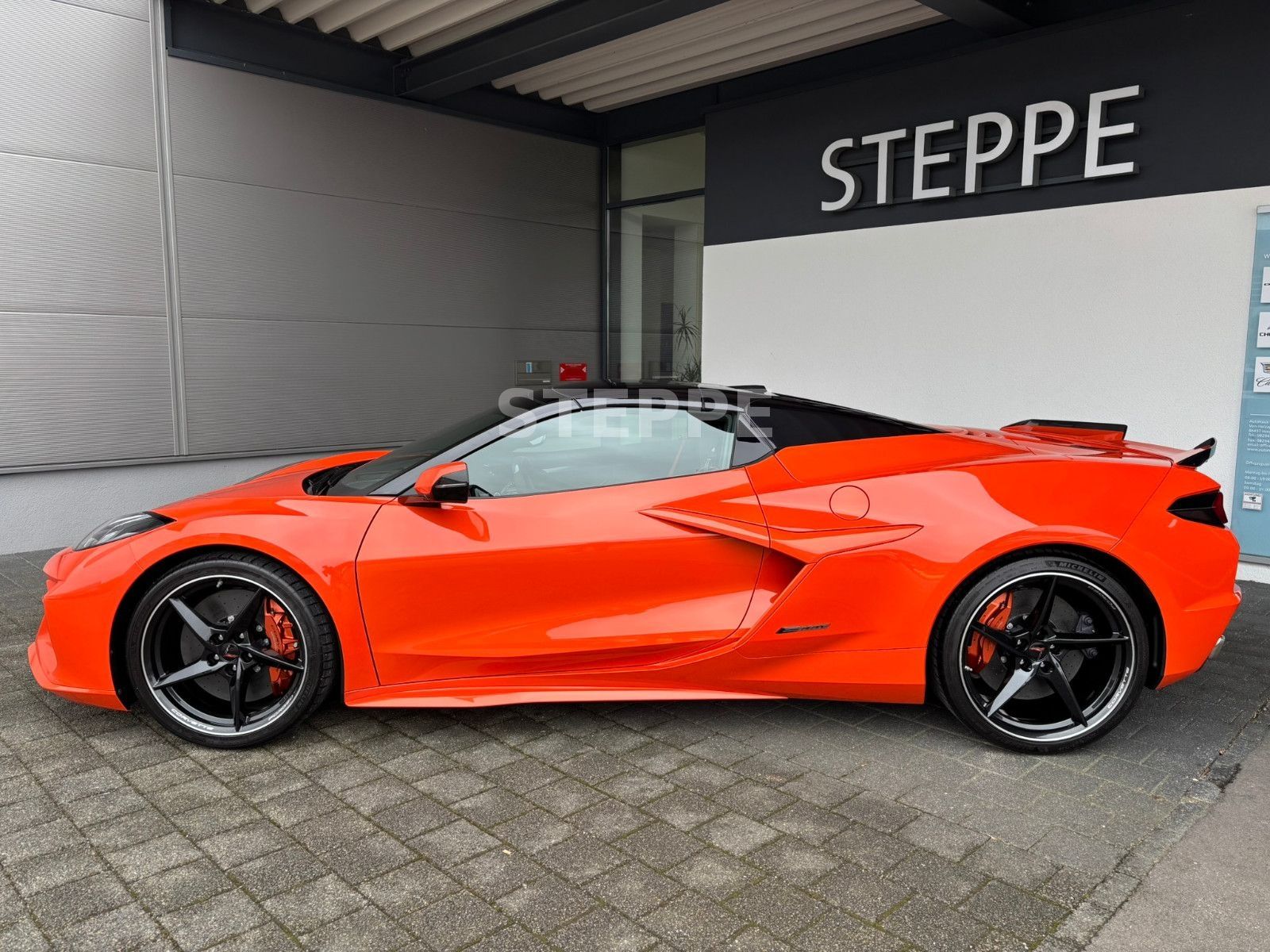 Corvette C8 E-Ray 3LZ Convertible EU-Mod Herst.Garantie