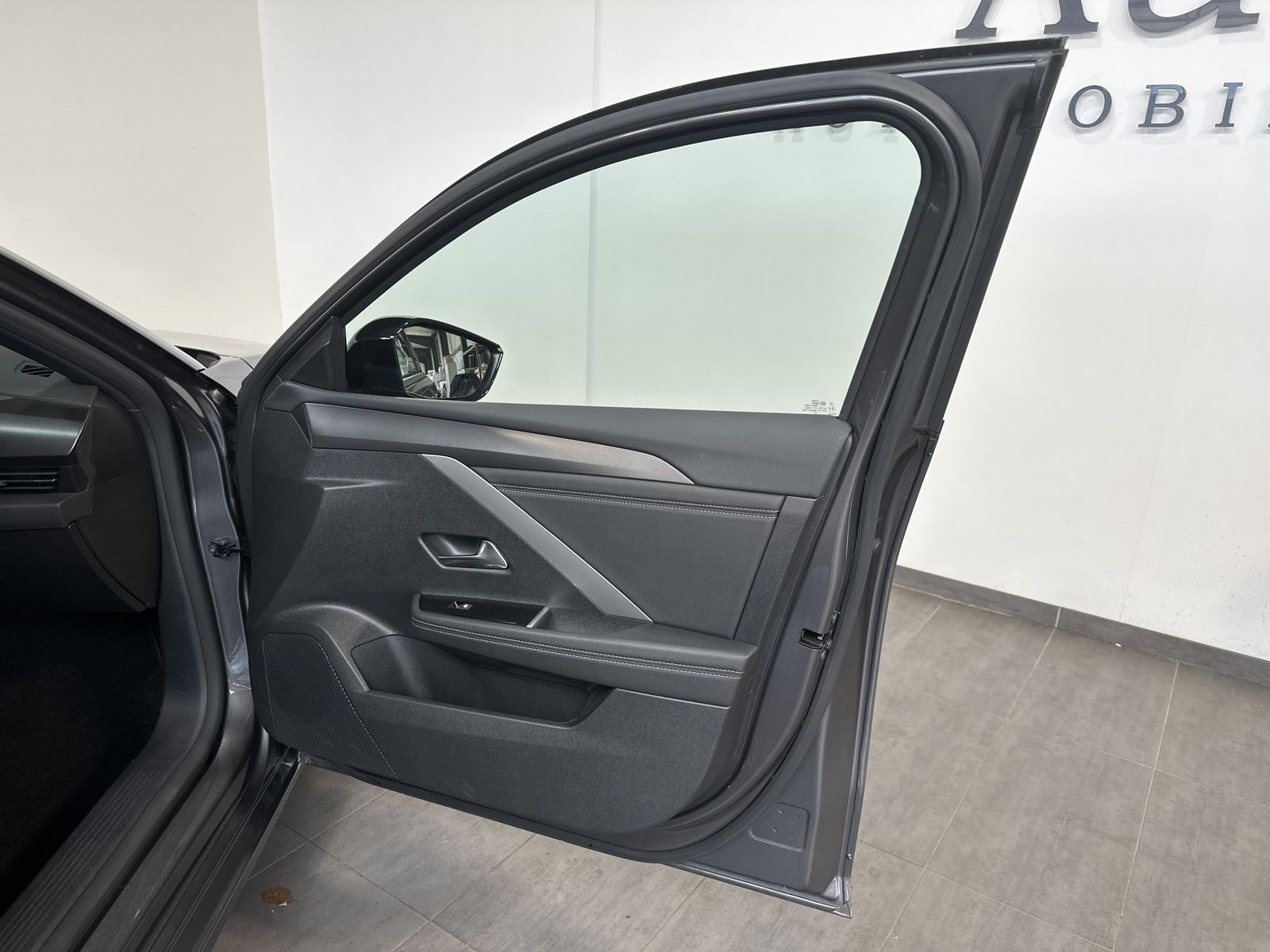 Fahrzeugabbildung Opel Astra SpT 1.5 D GS NAV+LED+360°+SHZ+KEYLESS+17ZO