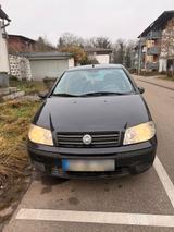 Fiat punto 188 ölfeucht - Fiat Punto 188 mit Benzin-Antrieb