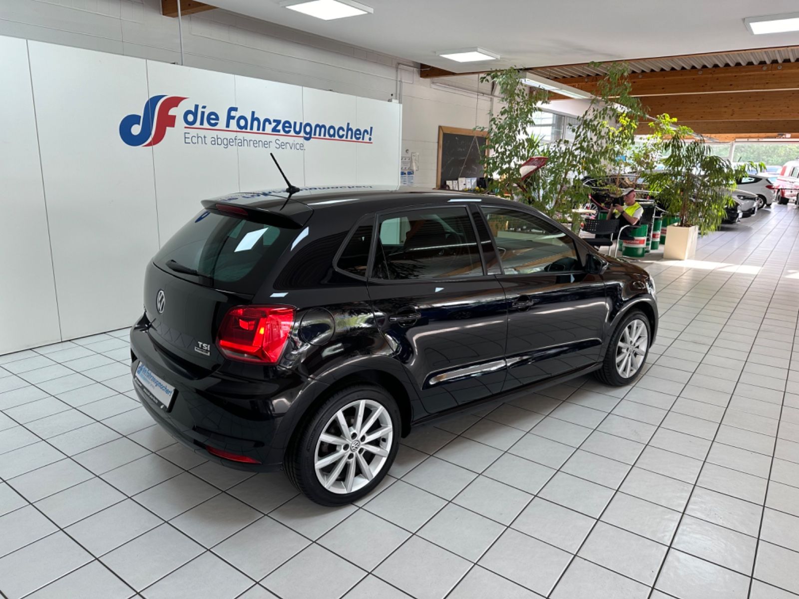 Fahrzeugabbildung Volkswagen Polo V Highline BMT*Klima*SHZ*Tempomart*AHK