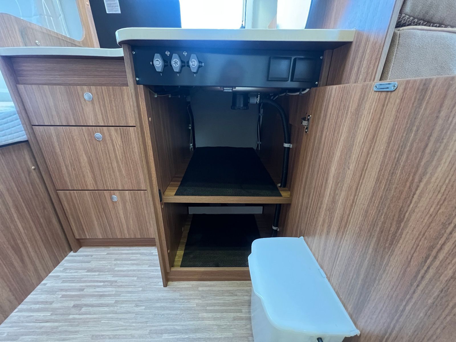 Fahrzeugabbildung Carado T 348 FIAT DUCATO 150 PS *1.HAND*DACHKLIMA*