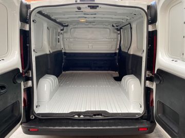 Renault Trafic - 10