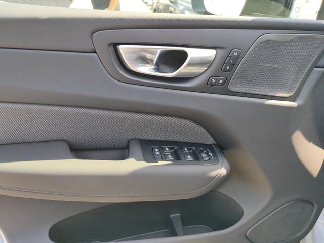VOLVO XC 60 (Bild 16 von Array)