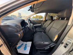 Fahrzeugabbildung Toyota Corolla Verso 1.8 Sol 7 Sitze *GRA*Klima*Navi*