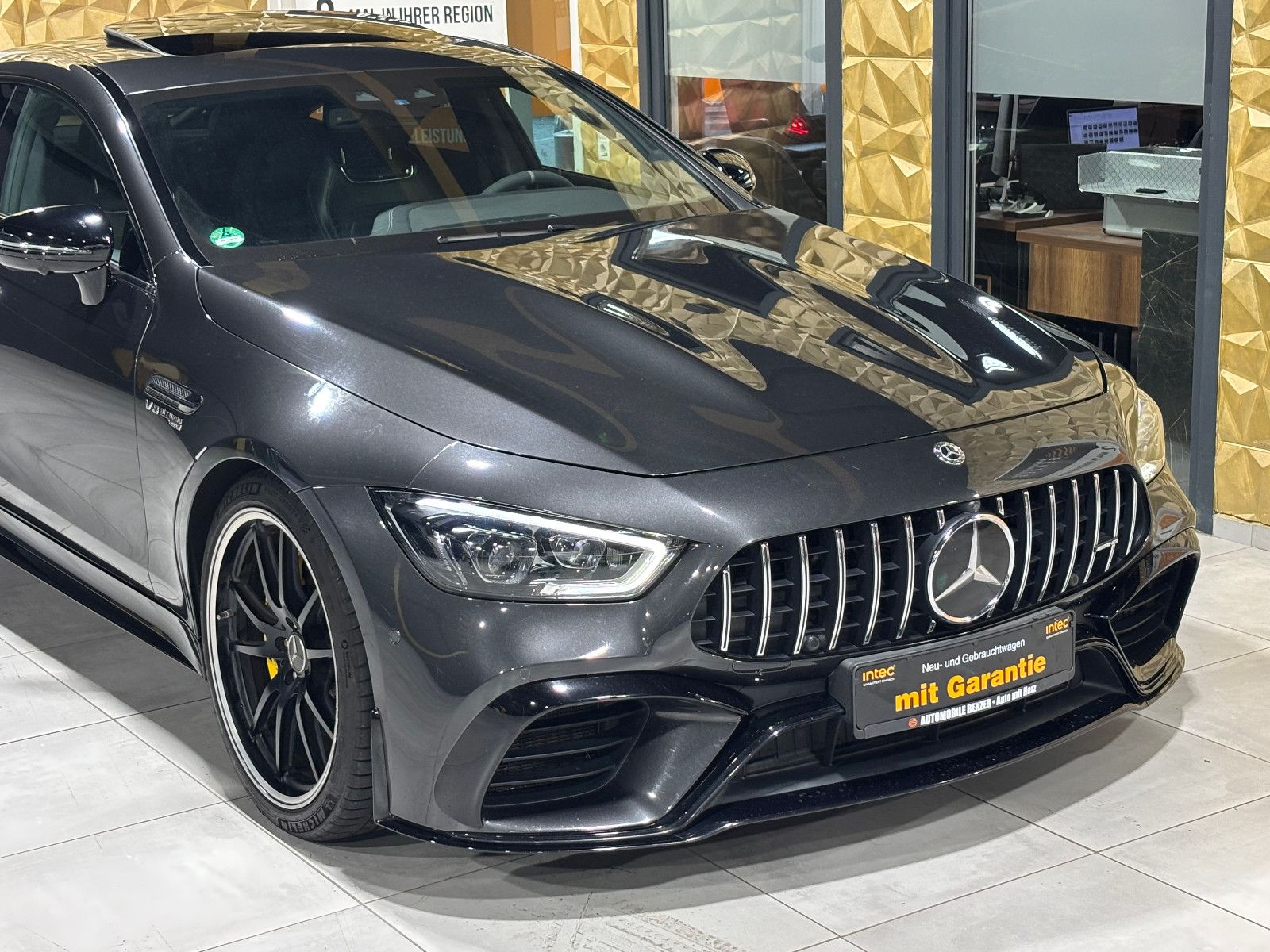 Fahrzeugabbildung Mercedes-Benz AMG GT 4-trg. 63 S 4Matic+/AERO-KIT/PANO/MASSAGE