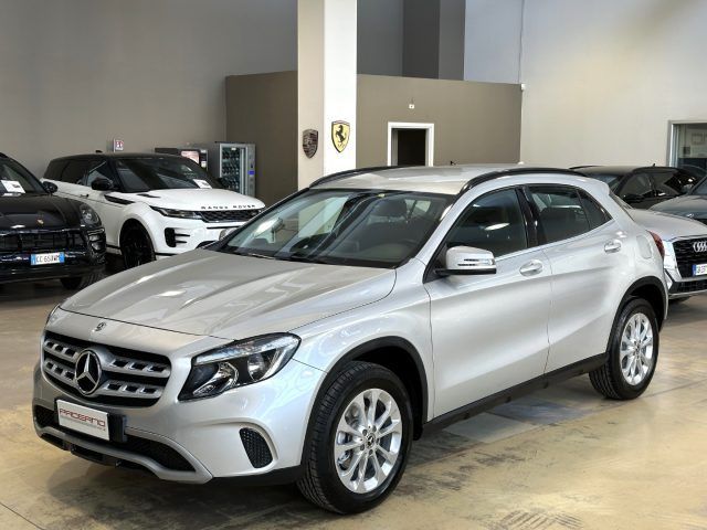 Mercedes-Benz MERCEDES-BENZ GLA 180 d Automatic Sport - 17" - 