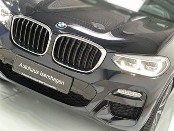 Fahrzeugabbildung BMW X3 xD30d M SPORT Panorama AHK Kamera HUD Alarm