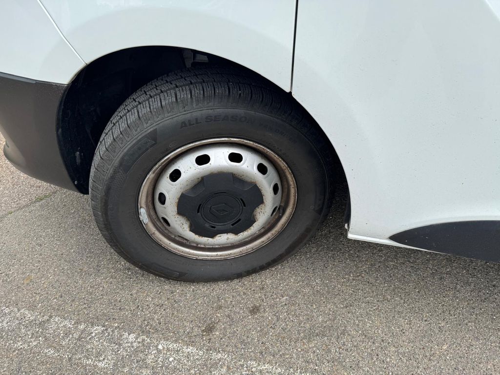 RENAULT Trafic 11