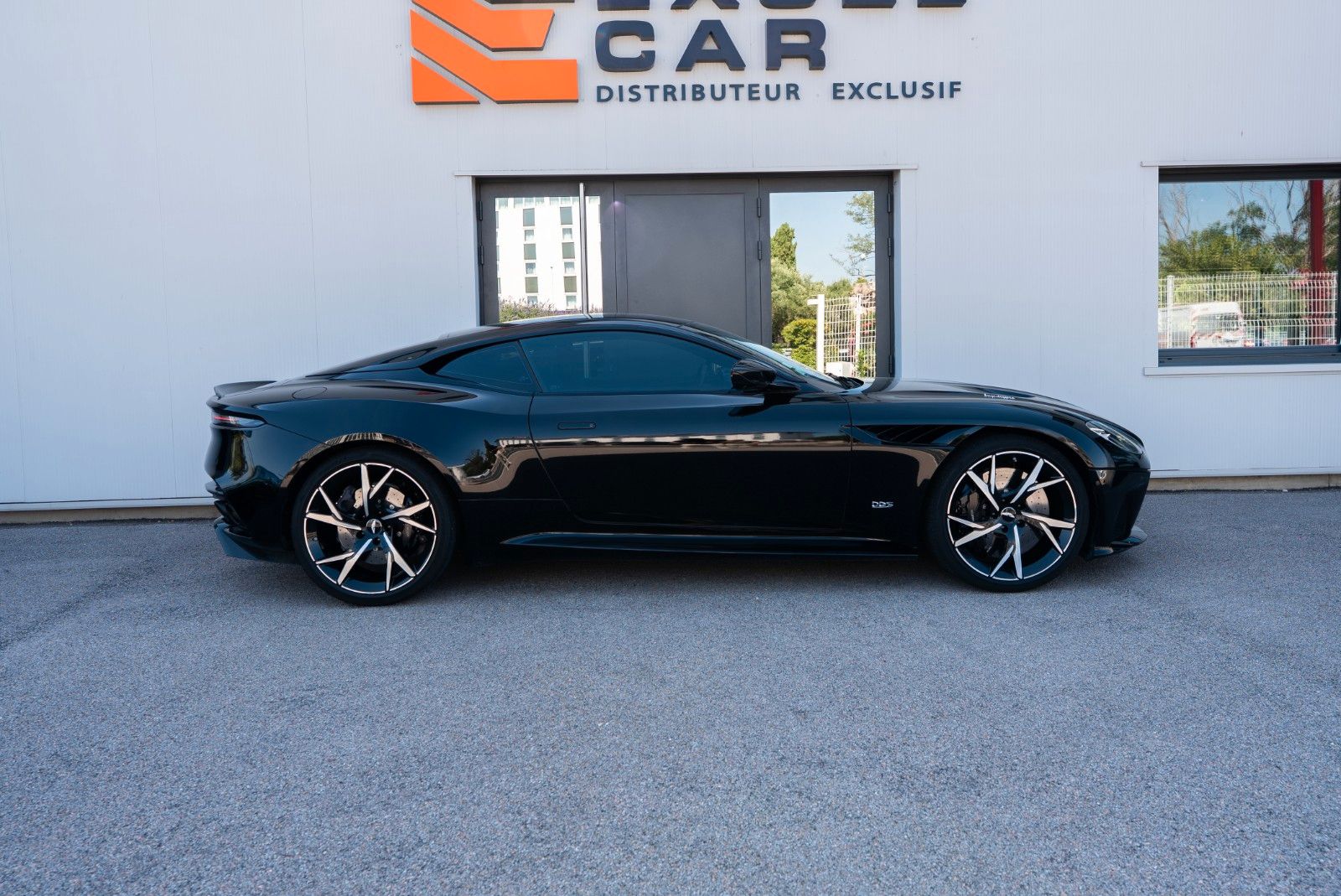 Aston Martin DBS Superleggera*360° Cameras*B&O BeoSound imagem 3