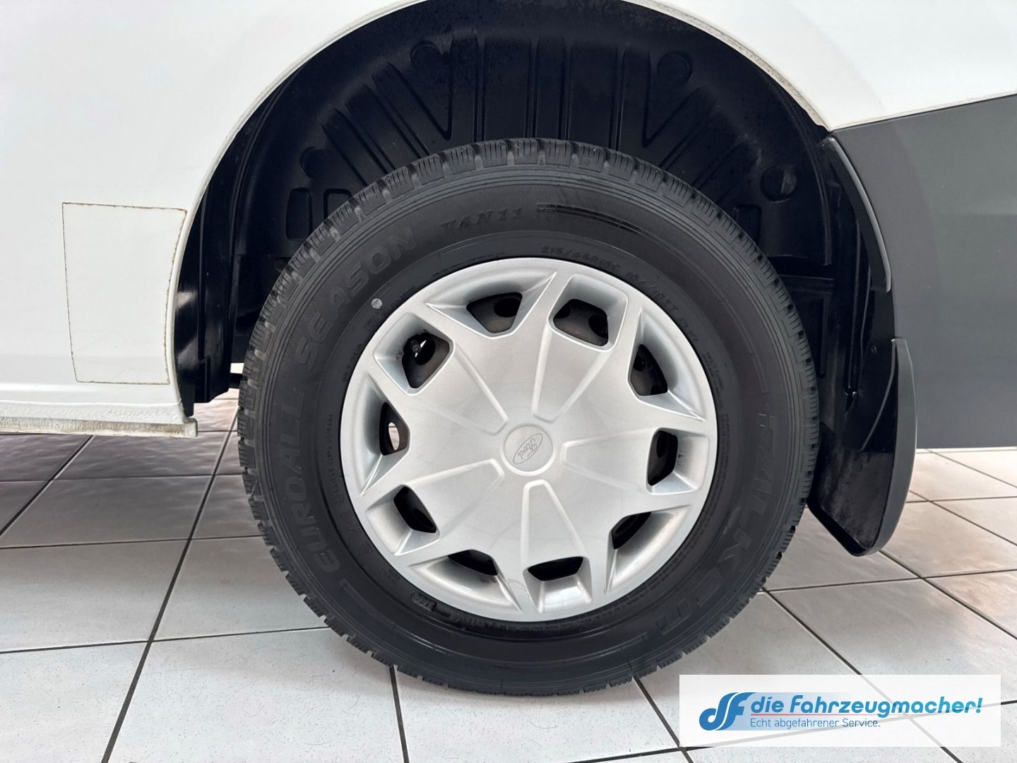 Fahrzeugabbildung Ford Transit Custom Kasten 290 L1 Trend Berganfahra