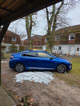 Hyundai IONIQ 1.6l GDi PLUG-IN HYBRID Prime / Premium - blaue Hyundai IONIQ