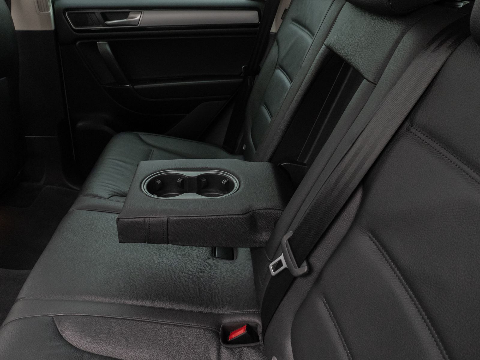 Fahrzeugabbildung Volkswagen Touareg V6 3.0 TDI Terrain Tech 4Motion PDC AHK