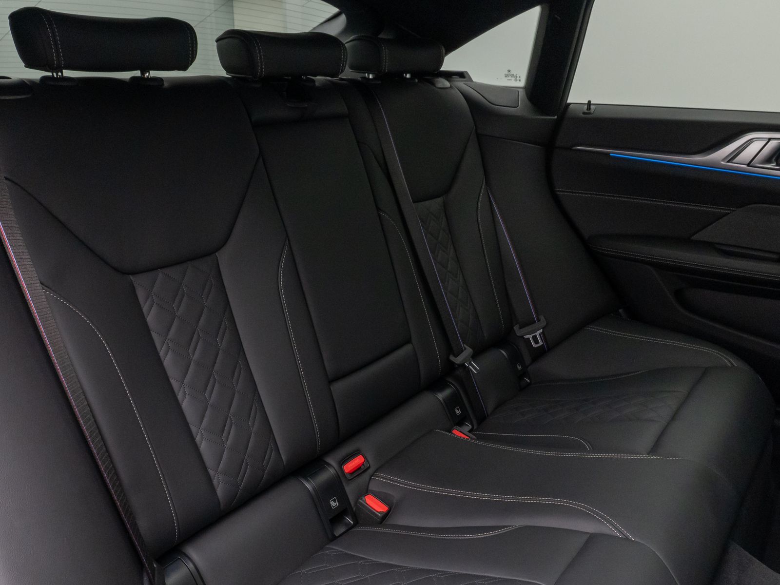 Fahrzeugabbildung BMW 430 Gran Coupé xD M Sport HUD AHK H/K DAB 20Zoll