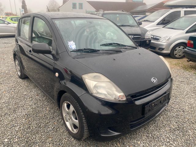 Daihatsu Sirion 1.0 /