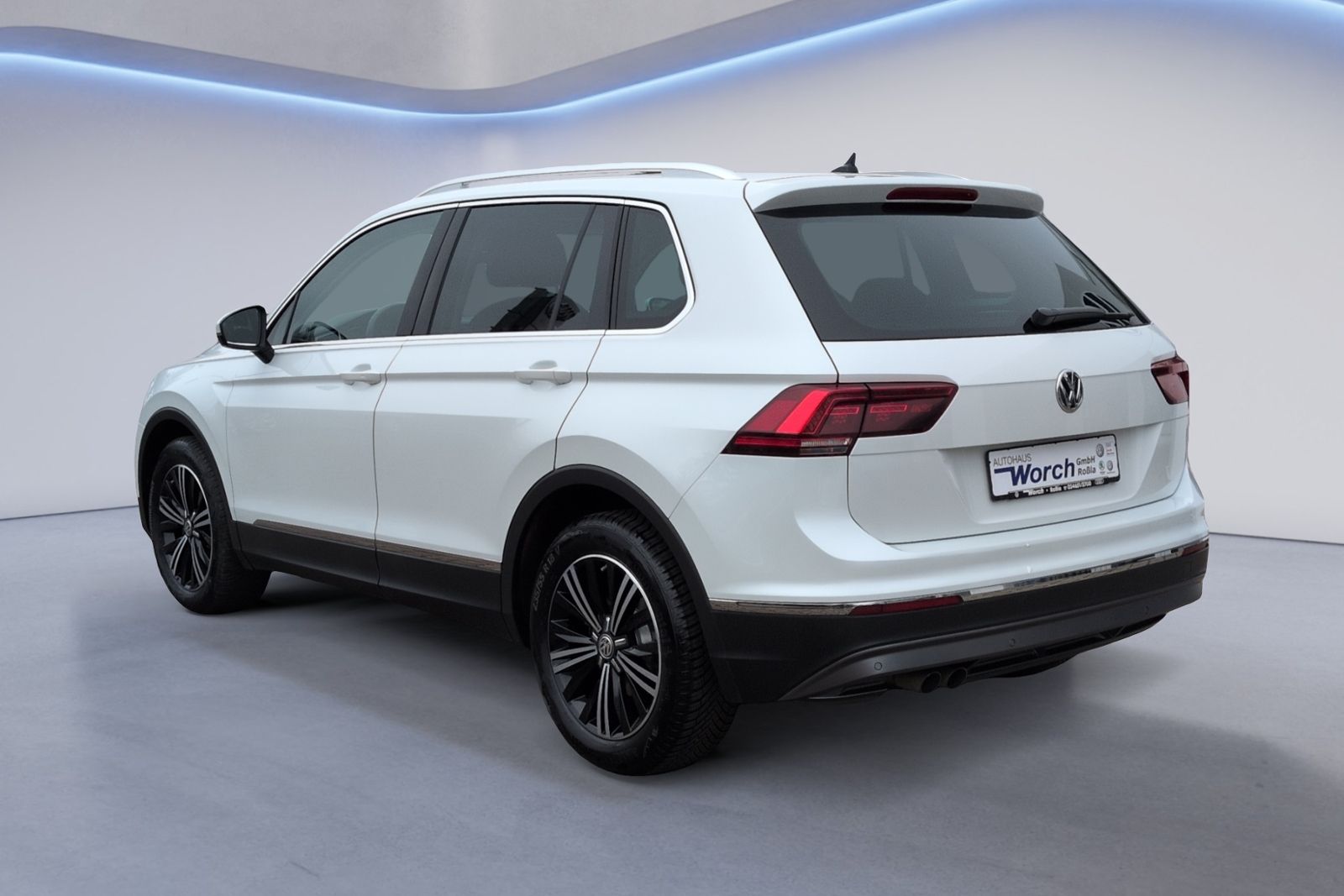 Tiguan 2.0 TDI DSG Highline AHK+PANO+HEAD-UP