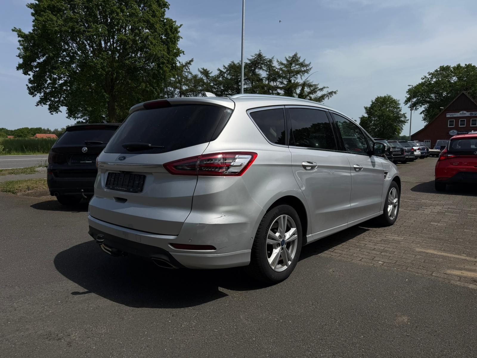 Ford S-Max 2,0 - 140 kW Titanium Kamera H+V ACC