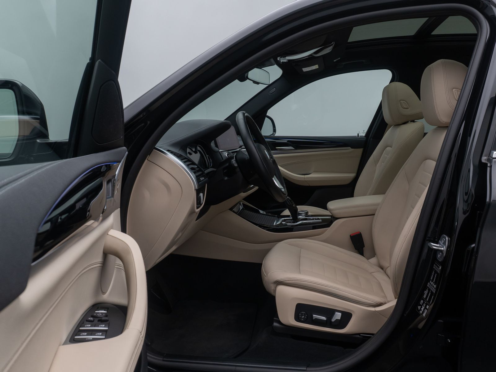 Fahrzeugabbildung BMW X3 xD30i Luxury Line 360° DisplKey Panorama HUD