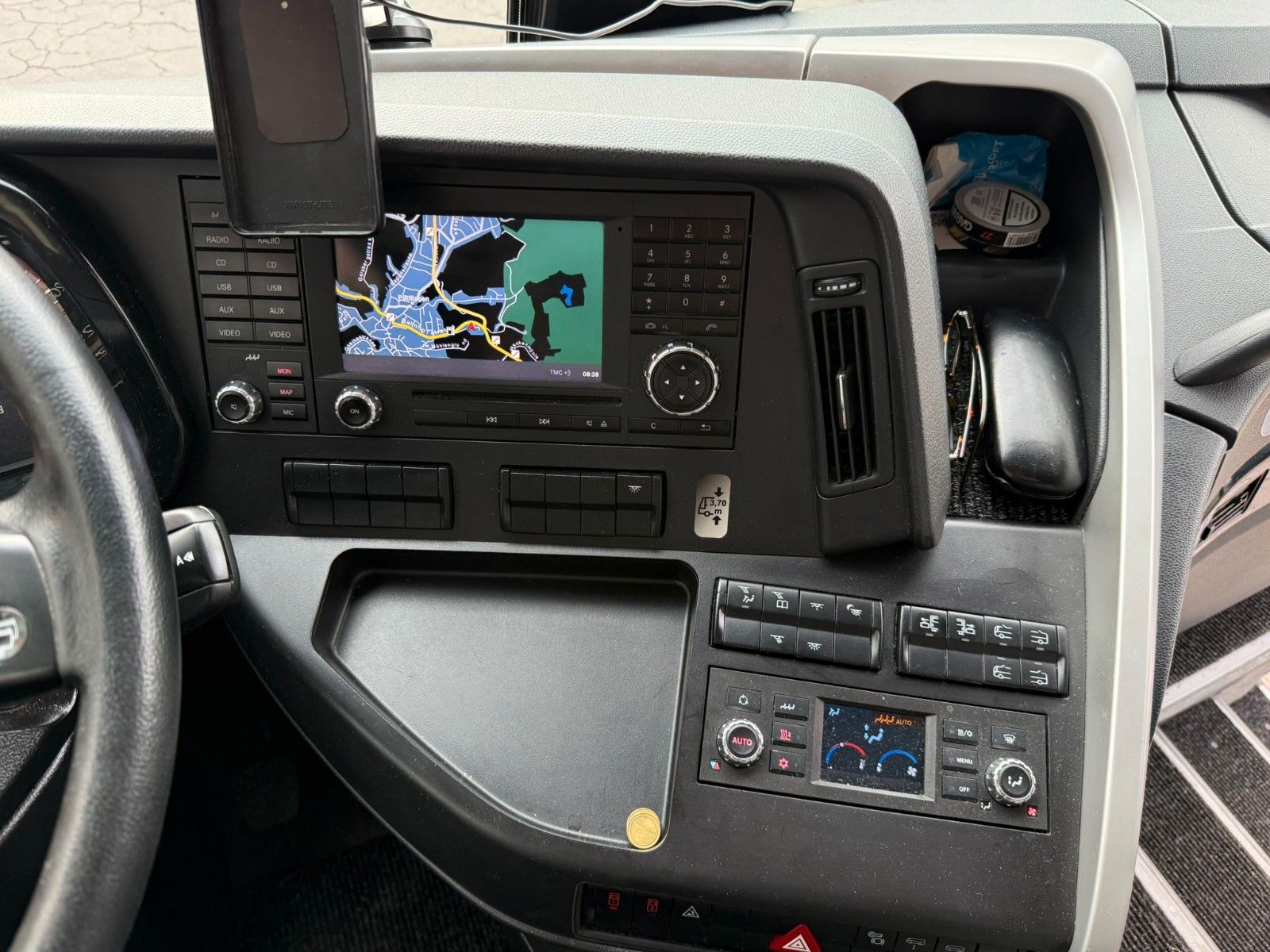 MERCEDES-BENZ  2019 - Image 11 of 30