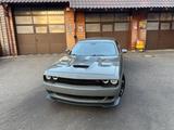 Dodge 5,7 V8*R/T*AUTO.-*LEDER*NAVI*ALCANTARA*GARNTIE - Dodge Challenger Gebrauchtwagen in Hannover