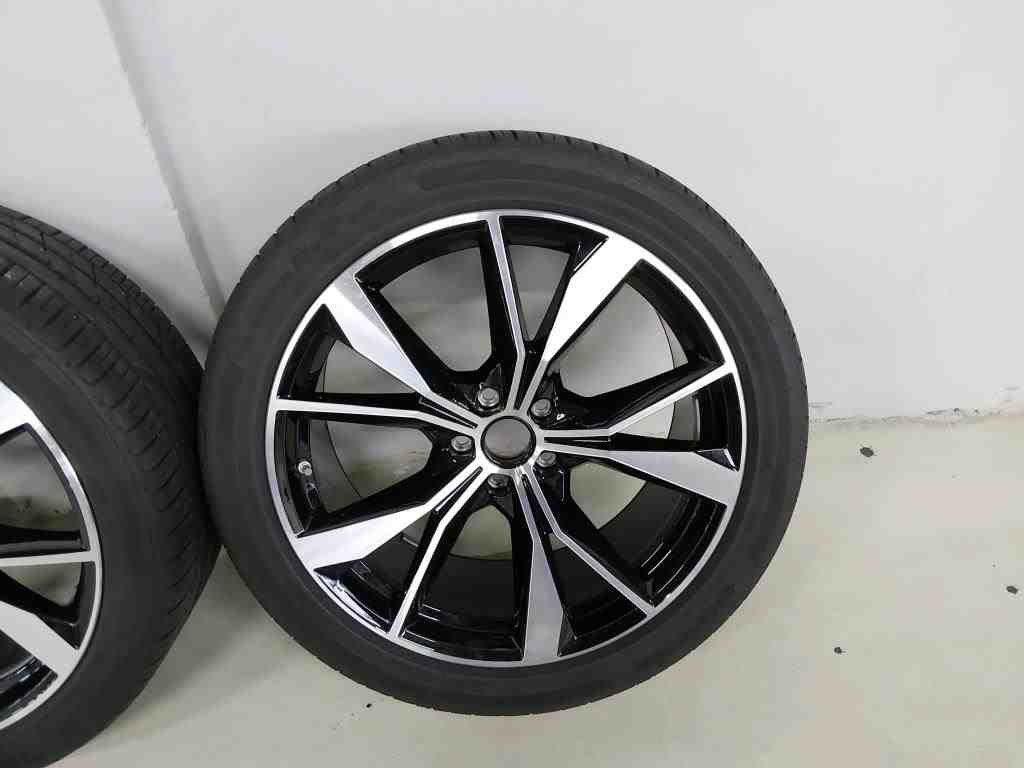 Volkswagen Tiguan - Bild 8