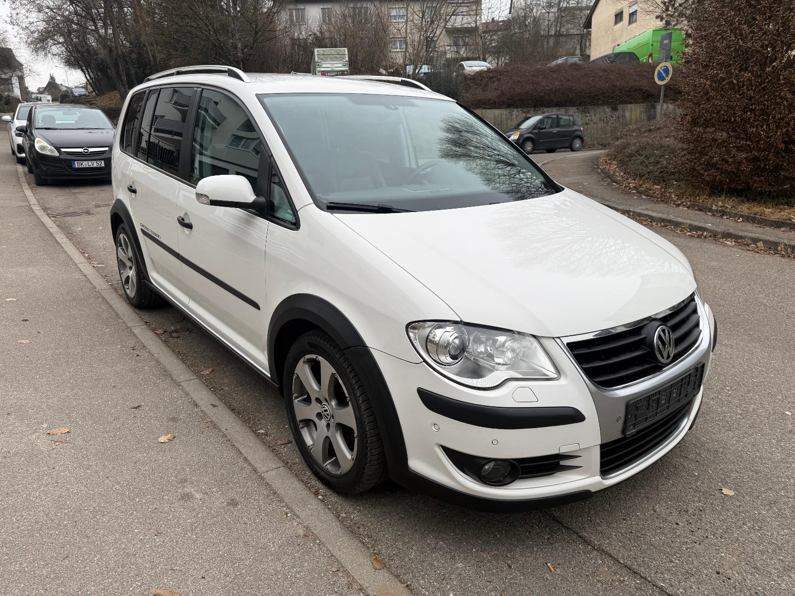 Volkswagen Touran Cross
