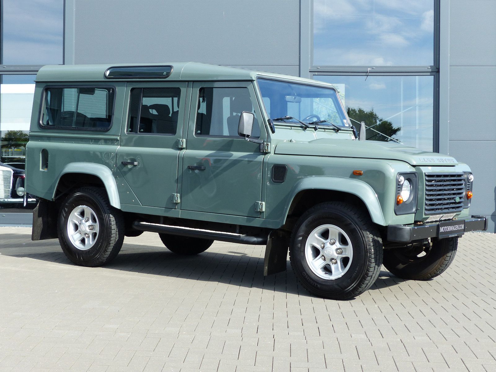 Fahrzeugabbildung Land Rover Defender 110 D AUTOMATIK !!