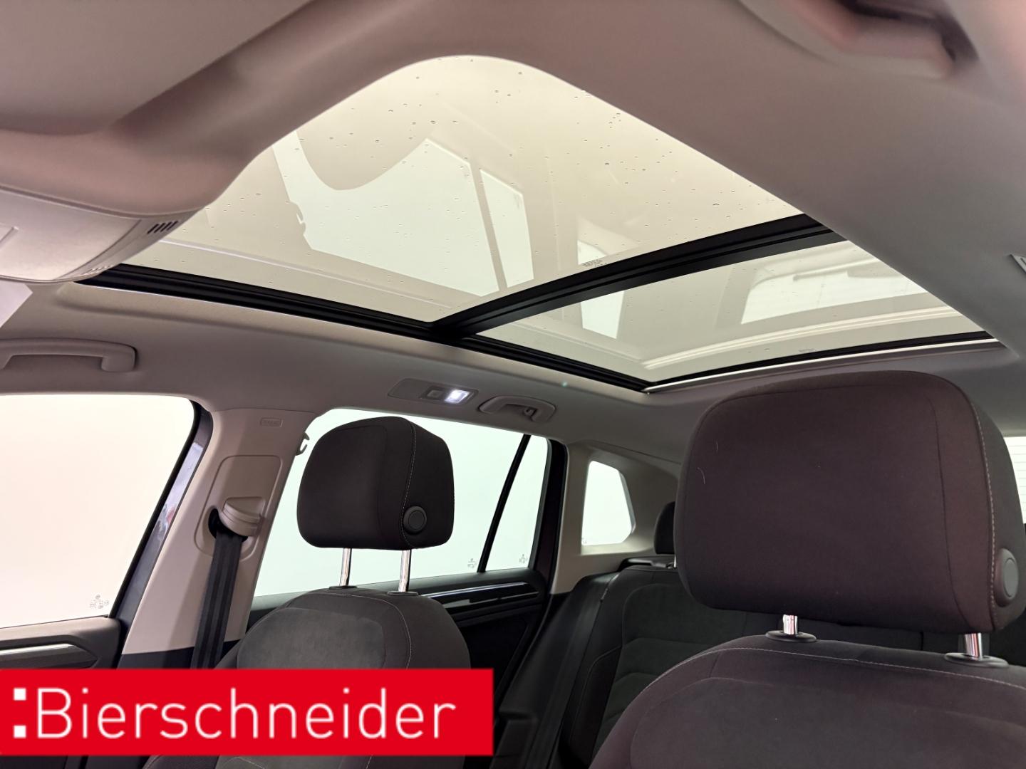 Volkswagen Tiguan 2.0 TSI DSG Highline LED 19 AHK PANO AREA