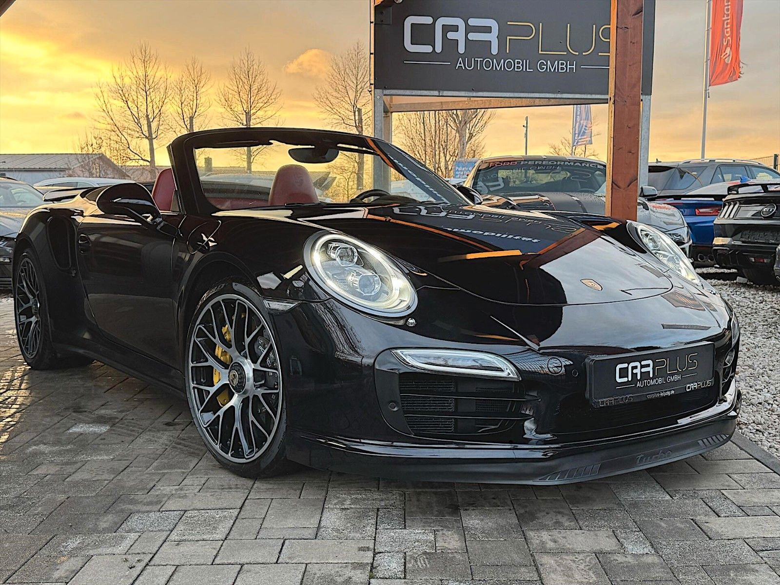 Fahrzeugabbildung Porsche 991 911 Turbo S Cabriolet *LED*Ceramic*BURMESTER