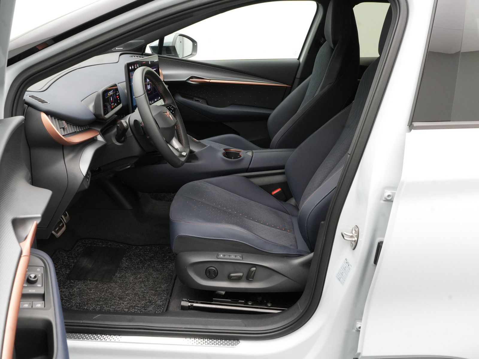 Cupra Tavascan - Bild 11