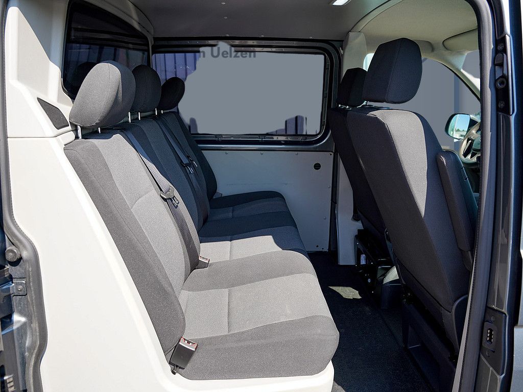 Fahrzeugabbildung Volkswagen T6 Kasten Kombi 2.0 TDI Plus Trendline 5-SITZER