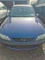 Opel Vectra 1.6 16V - - gebrauchte Opel Vectra aus dem Jahr 1997