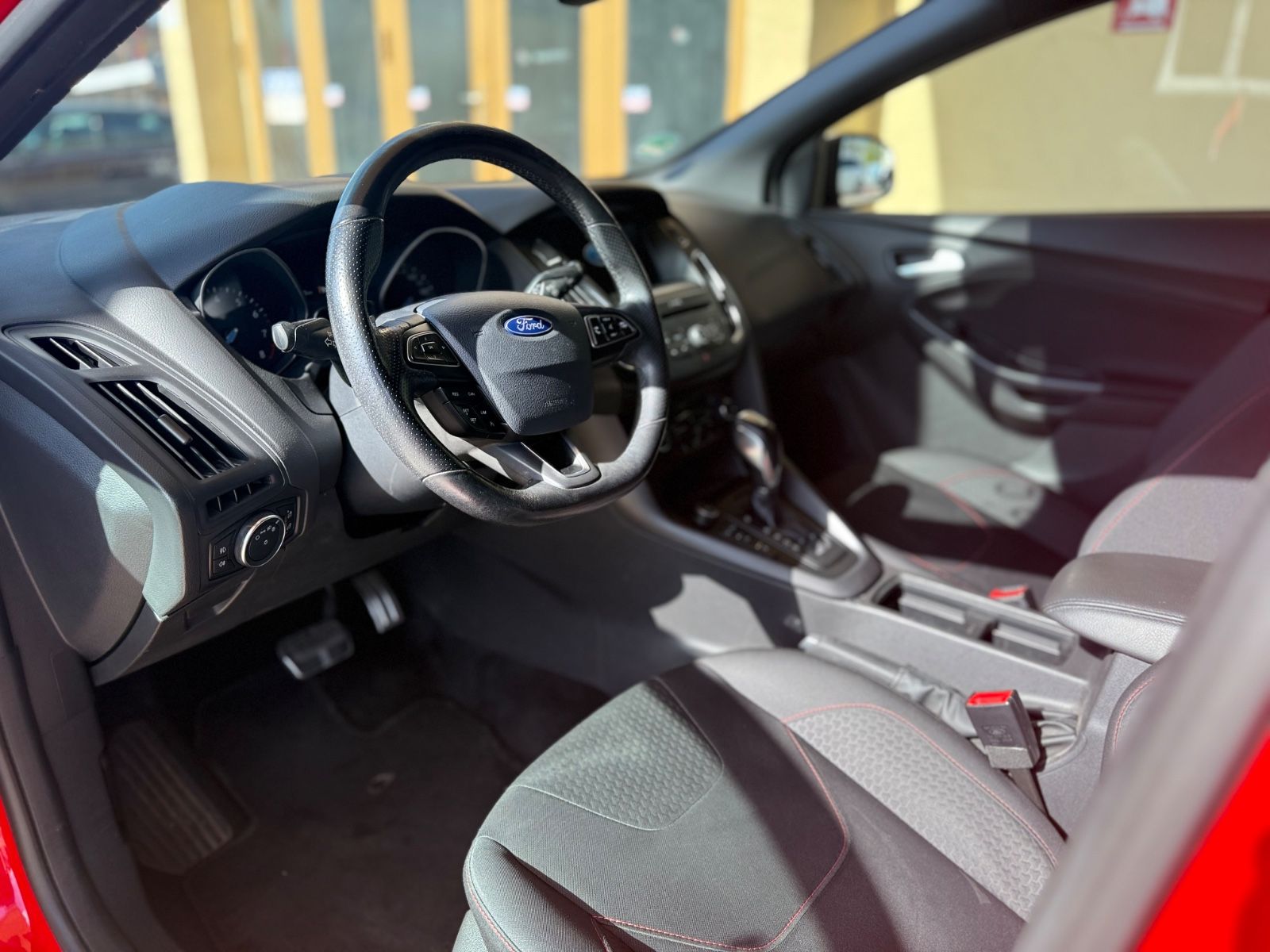Focus ST-Line Automatik|Scheckheft|Tüv|