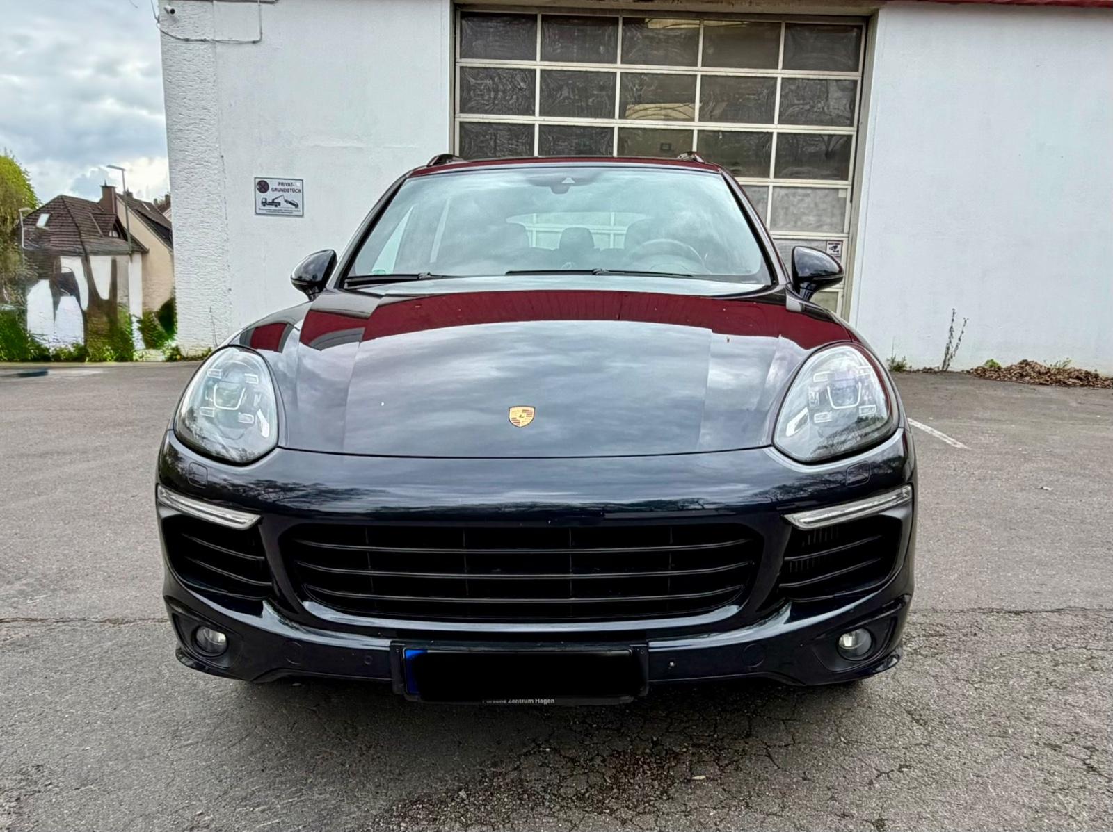 Porsche Cayenne S Diesel* Sport Design*Pano*Burmester*
