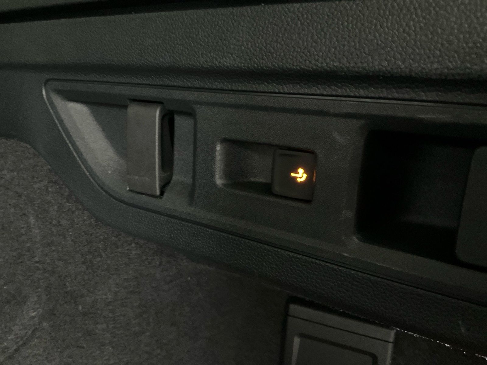 Volkswagen Passat Variant - Bild 21