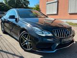 Mercedes-Benz E 500 AMG Coupe V8 BITURBO / NAVI / PANO - Mercedes-Benz E 500 mit Benzin-Antrieb: Coupé