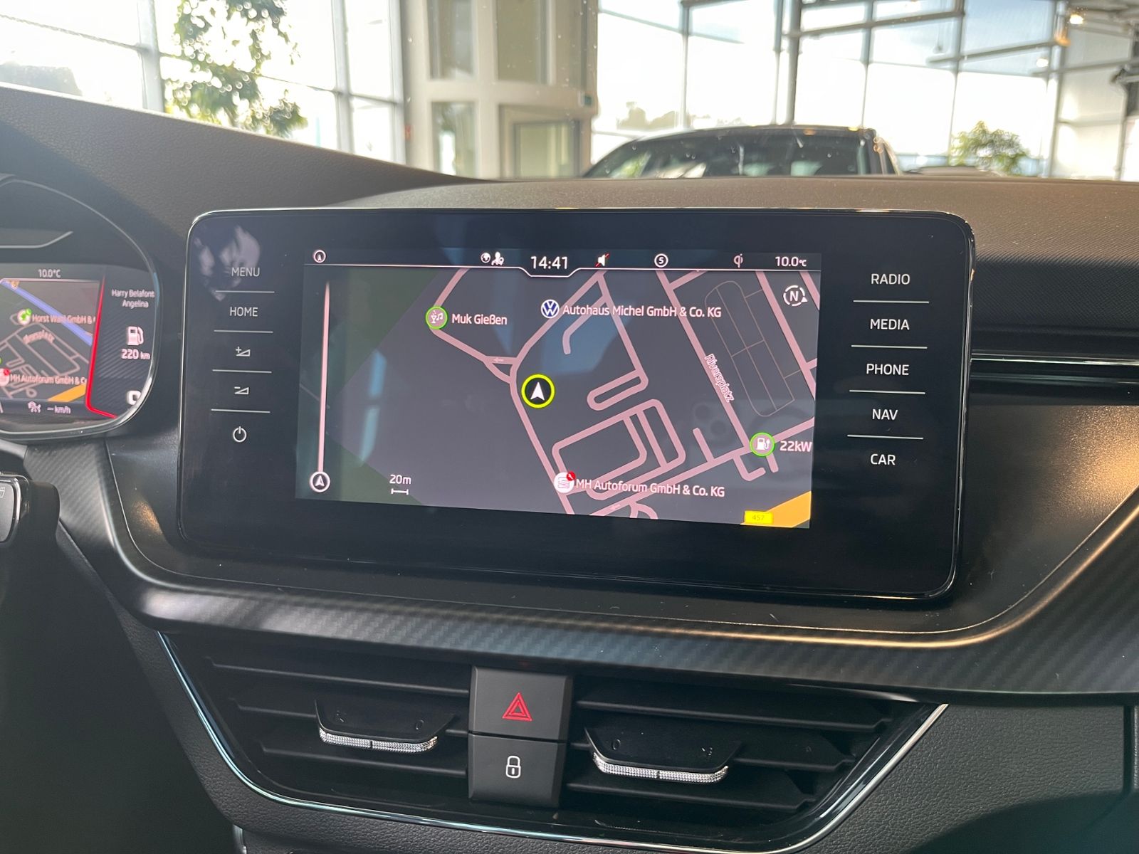 Fahrzeugabbildung SKODA Kamiq Monte Carlo AHK PANO ACC LED