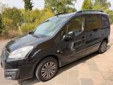 Peugeot Partner Tepee Tepee Allure BlueHDi 100 S/S A... - schwarze Peugeot Partner Tepee