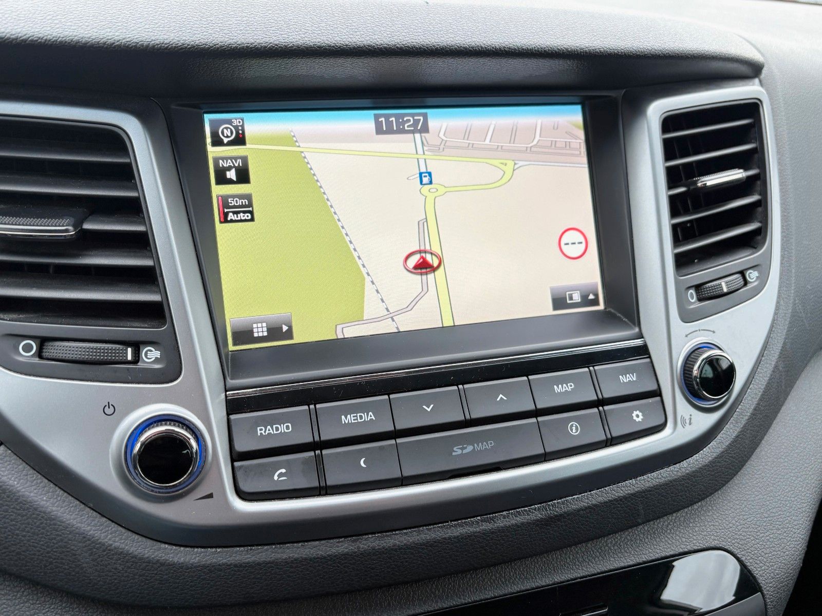Fahrzeugabbildung Hyundai Tucson 1.6 blue 2WD Navi AHK SHZ Kamera LED 2.HD
