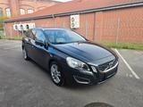 Volvo V60 Kombi Summum AWD 2.4 D-5 Zylinder - Volvo V60 in Bielefeld