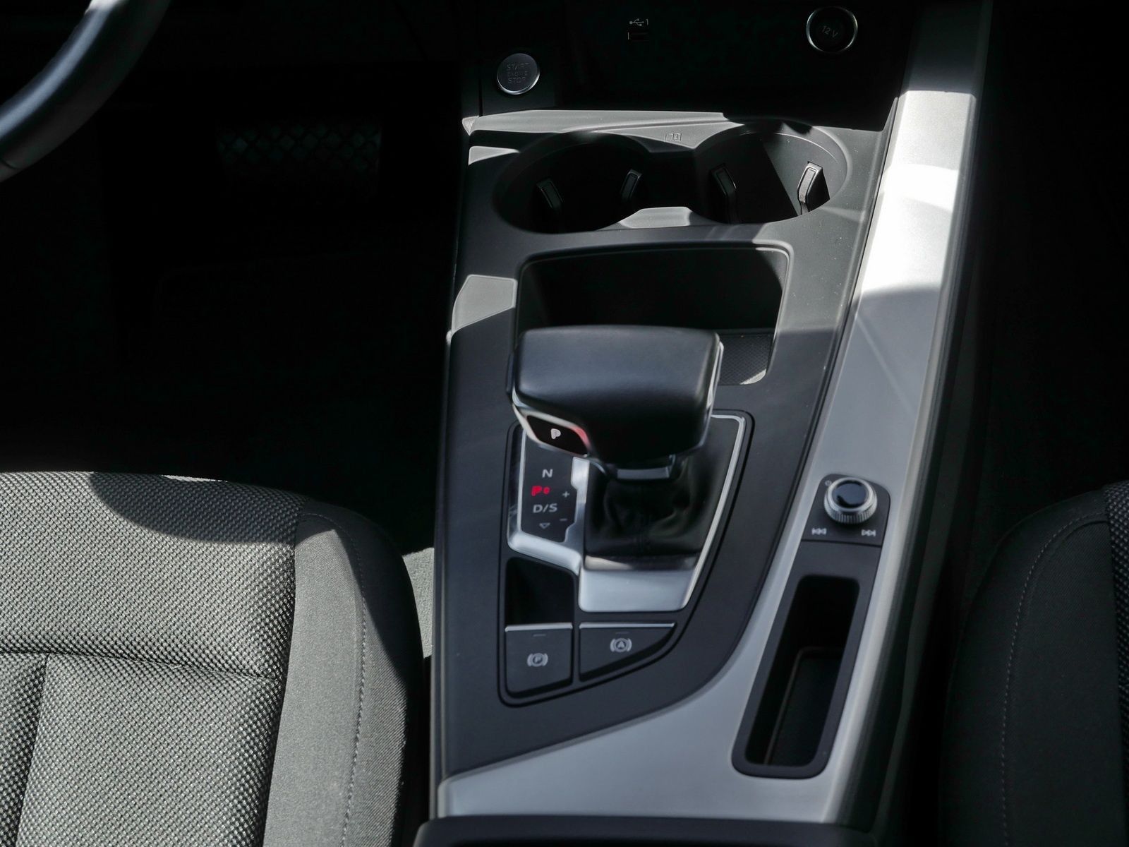Audi A4 - Bild 7