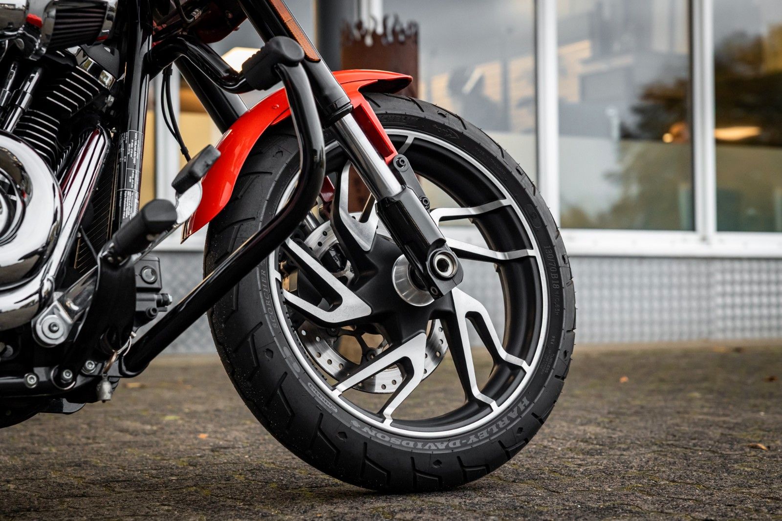 Fahrzeugabbildung Harley-Davidson FLSB SPORT GLIDE 107-Bagger Race Umbau